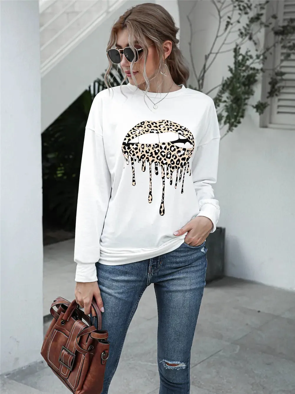 Round Neck Eyelashes Lip Printings Loose Sweatshirt