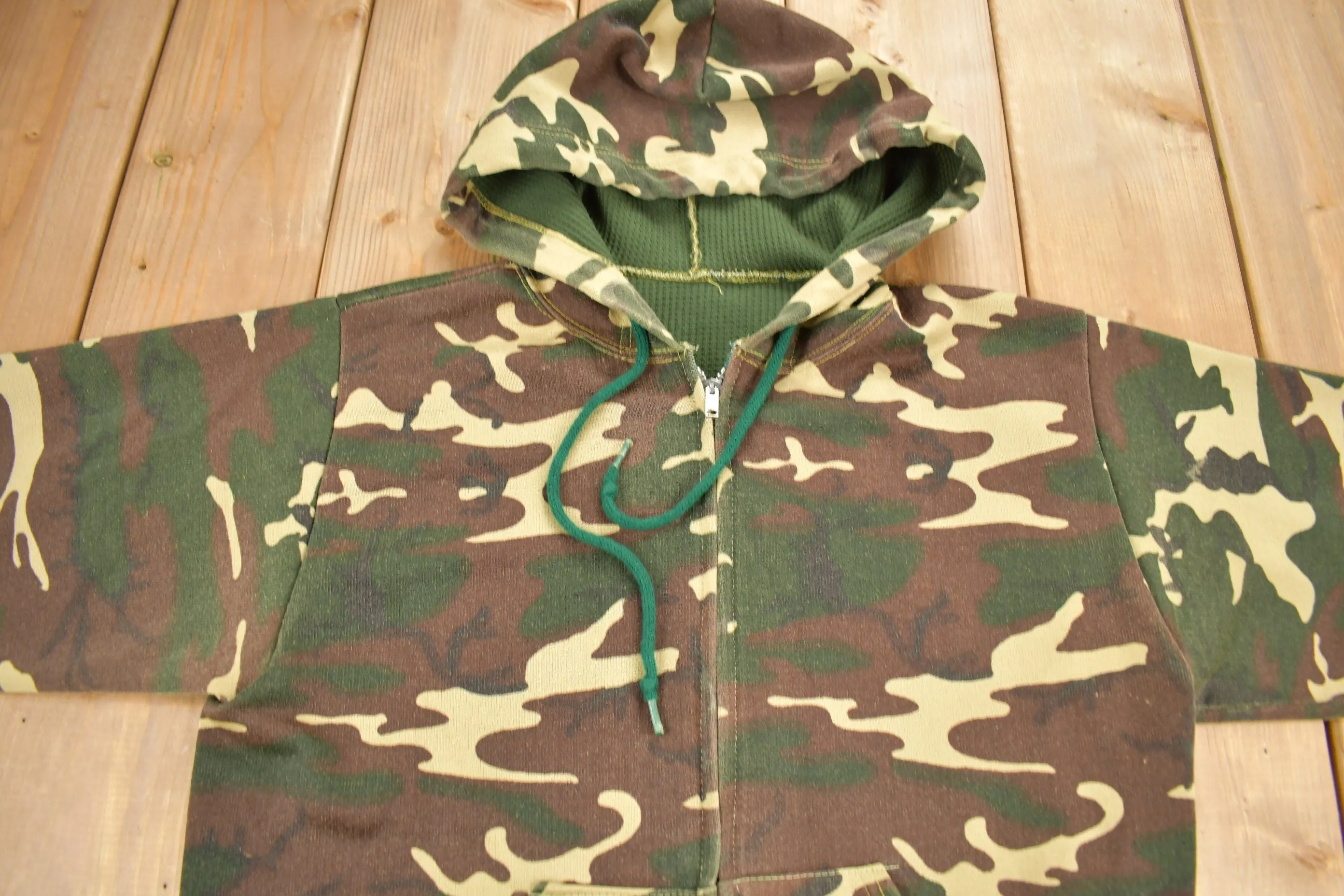 Vintage 1980s Thermal Lined Woodland Camo Zip Up Hoodie